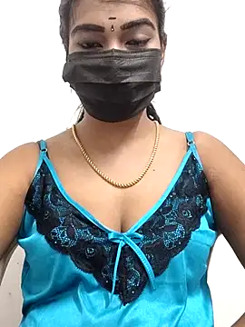 meena 27 online show from 11/13/25, 08:52