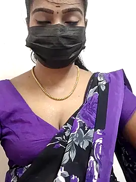 meena 27 online show from 12/17/25, 05:13