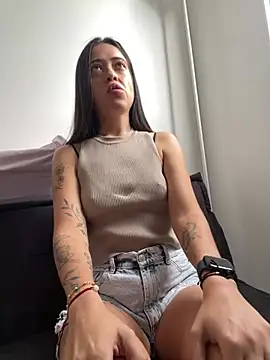 Snapshot of Liam_OH chatting on 12/30/24, 05:13 Liam OH online show from 12/30/24, 05:13