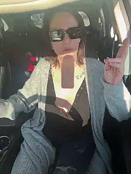 AlessasRoom online show from 04/11/26, 12:42