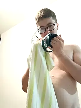 Snapshot of MrBelac chatting on 01/01/25, 03:56 MrBelac online show from 01/01/25, 03:56