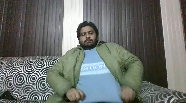 Snapshot of indihotguy chatting on 01/16/25, 02:51 indihotguy online show from 01/16/25, 02:51