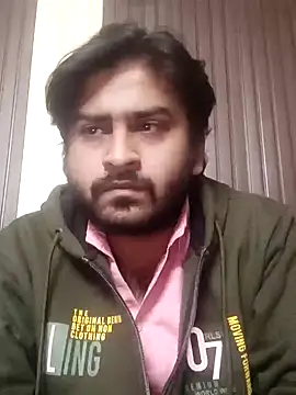 Snapshot of indihotguy chatting on 01/17/25, 12:52 indihotguy online show from 01/17/25, 12:52