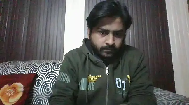 Snapshot of indihotguy chatting on 01/24/25, 02:08 indihotguy online show from 01/24/25, 02:08