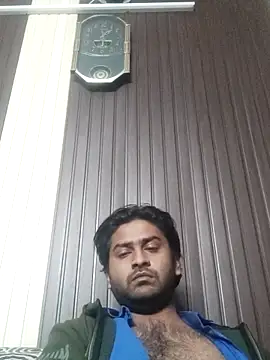 Snapshot of indihotguy chatting on 02/17/25, 05:43 indihotguy online show from 02/17/25, 05:43