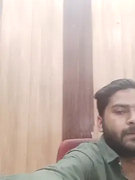 Snapshot of indihotguy chatting on 03/14/25, 10:39 indihotguy online show from 03/14/25, 10:39