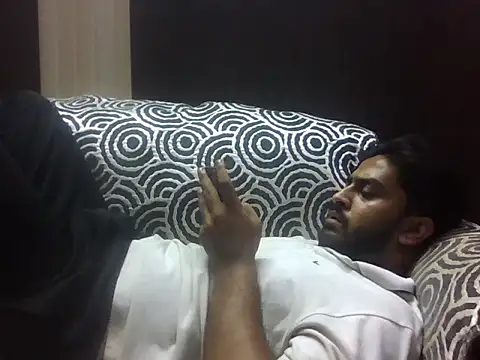 Snapshot of indihotguy chatting on 10/07/25, 02:14 indihotguy online show from 10/07/25, 02:14