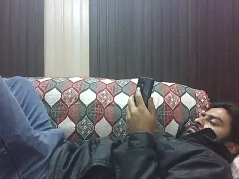 indihotguy online show from 12/04/25, 12:36