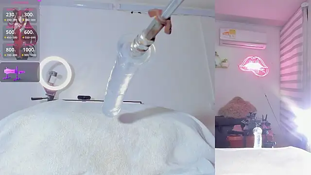 Maria Jones  online show from 03/06/26, 03:25