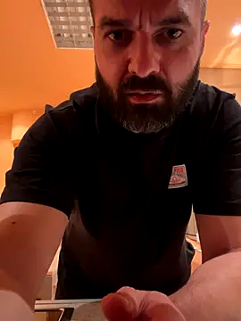 Snapshot of Asmodeuss666 chatting on 11/08/25, 02:23 Asmodeuss666 online show from 11/08/25, 02:23