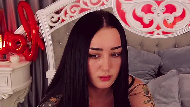 KimKhallifa online show from 02/25/25, 07:09