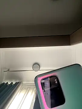 Caicai-a online show from 11/30/25, 09:02