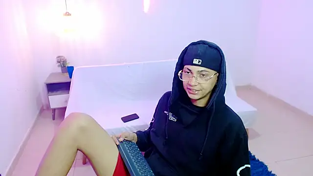 Snapshot of Br4ndxpimm chatting on 06/01/26, 05:14 Br4ndxpimm online show from 06/01/26, 05:14