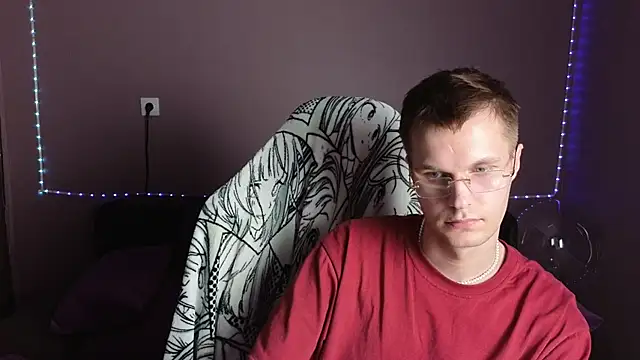 Snapshot of Leonnextdoor chatting on 12/30/24, 03:24 Leonnextdoor online show from 12/30/24, 03:24