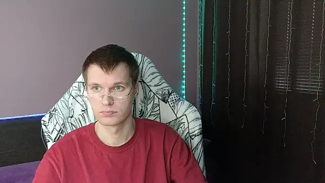 Snapshot of Leonnextdoor chatting on 01/26/25, 08:36 Leonnextdoor online show from 01/26/25, 08:36