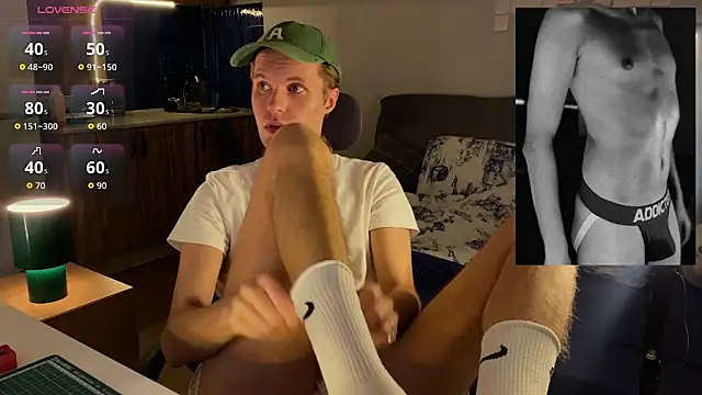 Leonnextdoor online show from 02/14/26, 09:22