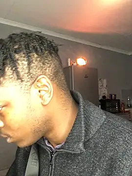 Redfucks333 online show from 04/13/26, 04:34