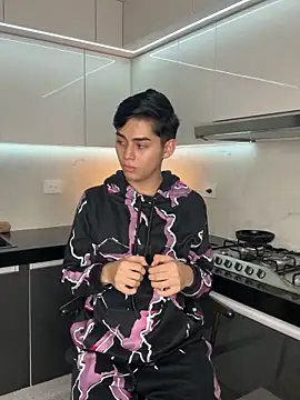 Maxi little online show from 09/12/25, 12:22