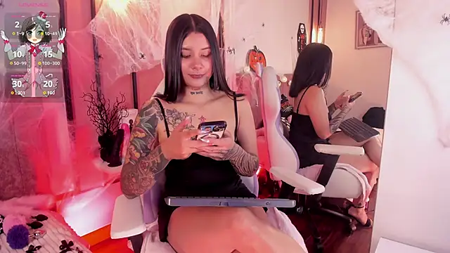 Snapshot of Nathalia_Stone chatting on 10/03/25, 03:42 Nathalia Stone online show from 10/03/25, 03:42