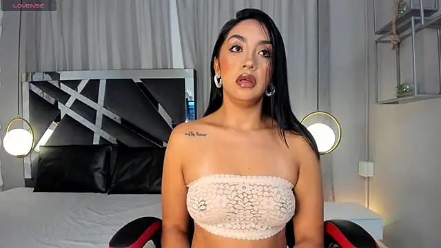 Snapshot of MAGIC_AURORAA chatting on 01/11/25, 11:23 MAGIC AURORAA online show from 01/11/25, 11:23