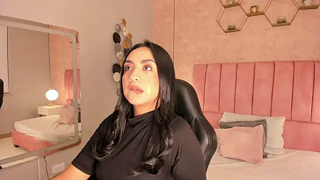 Snapshot of MAGIC_AURORAA chatting on 03/11/25, 11:55 MAGIC AURORAA online show from 03/11/25, 11:55