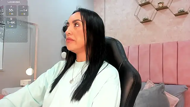 Snapshot of MAGIC_AURORAA chatting on 03/14/25, 01:13 MAGIC AURORAA online show from 03/14/25, 01:13