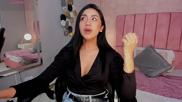 Snapshot of MAGIC_AURORAA chatting on 03/22/25, 12:46 MAGIC AURORAA online show from 03/22/25, 12:46