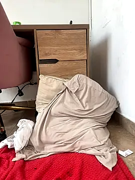 Ninabrunette18 online show from 10/18/25, 03:35