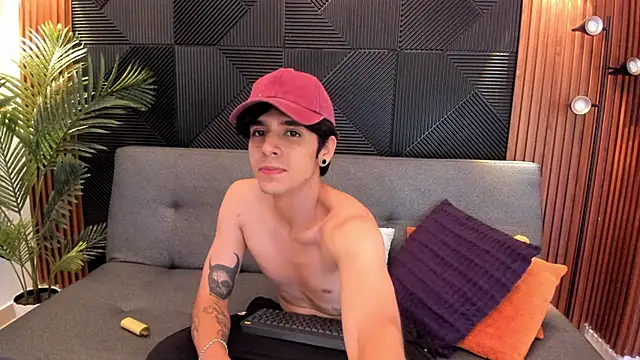 Snapshot of saul_novak chatting on 01/02/25, 11:49 saul novak online show from 01/02/25, 11:49