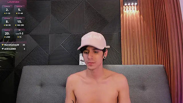 Snapshot of saul_novak chatting on 01/08/25, 01:11 saul novak online show from 01/08/25, 01:11