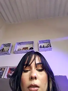 Snapshot of _Doux_Scarleth_ chatting on 12/30/24, 02:09 Doux Scarleth online show from 12/30/24, 02:09