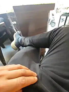 Snapshot of pyasevickybabu563 chatting on 01/27/25, 06:09 pyasevickybabu563 online show from 01/27/25, 06:09