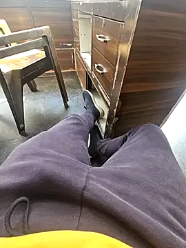 Snapshot of pyasevickybabu563 chatting on 03/04/25, 08:57 pyasevickybabu563 online show from 03/04/25, 08:57