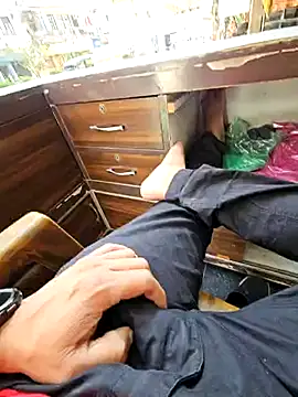 Snapshot of pyasevickybabu563 chatting on 03/18/25, 09:31 pyasevickybabu563 online show from 03/18/25, 09:31