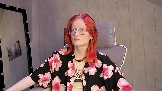 Snapshot of ElizabethHarpper chatting on 02/06/26, 08:18 ElizabethHarpper online show from 02/06/26, 08:18