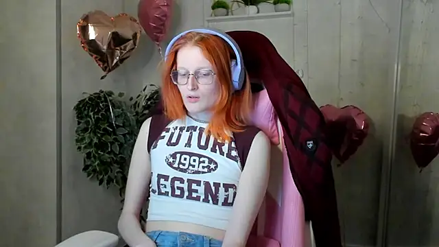 Snapshot of ElizabethHarpper chatting on 02/24/26, 05:11 ElizabethHarpper online show from 02/24/26, 05:11