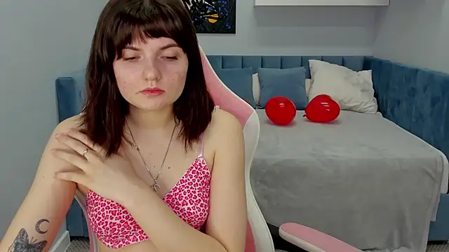 CharlotteMitchell online show from 02/15/25, 08:00