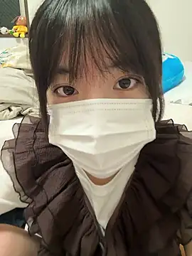 Snapshot of RIRI_Chan_ chatting on 06/28/26, 12:22 RIRI Chan online show from 06/28/26, 12:22