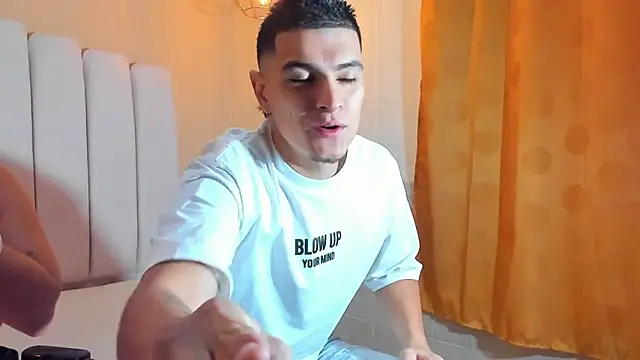 DAVID VICTORIAA online show from 01/18/25, 12:26