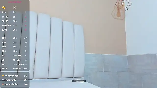 DAVID VICTORIAA online show from 02/01/25, 06:51