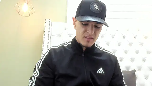 DAVID VICTORIAA online show from 09/18/25, 01:13