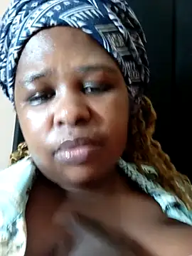 SexyLadyBoosxx online show from 12/17/25, 03:07