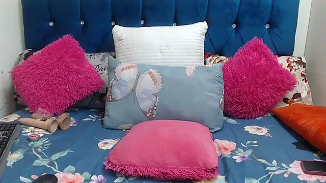 SexyLadyBoosxx online show from 02/23/26, 01:30