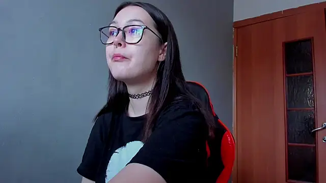 kittenrisha online show from 01/17/25, 08:02