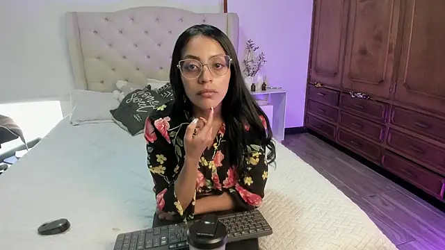 Xewa  online show from 10/27/25, 09:30