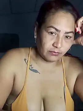 Snapshot of Abigail_BigTits chatting on 02/06/25, 04:14 Abigail BigTits online show from 02/06/25, 04:14