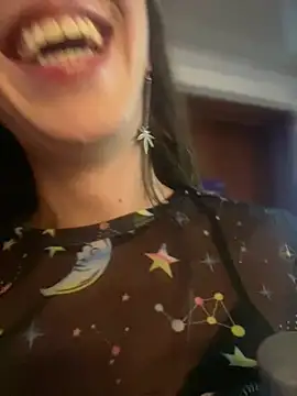 Sara Davina online show from 06/24/26, 04:11