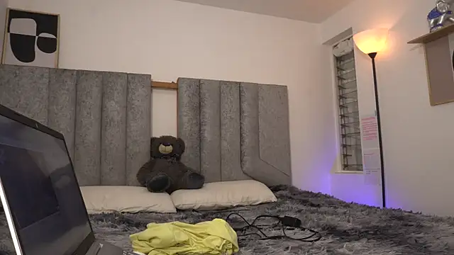 womantall99 online show from 02/27/25, 04:32