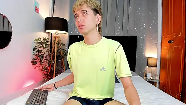 Brian-Ausslos online show from 02/07/25, 04:37