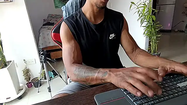 Adam Valenciia online show from 02/14/26, 04:59